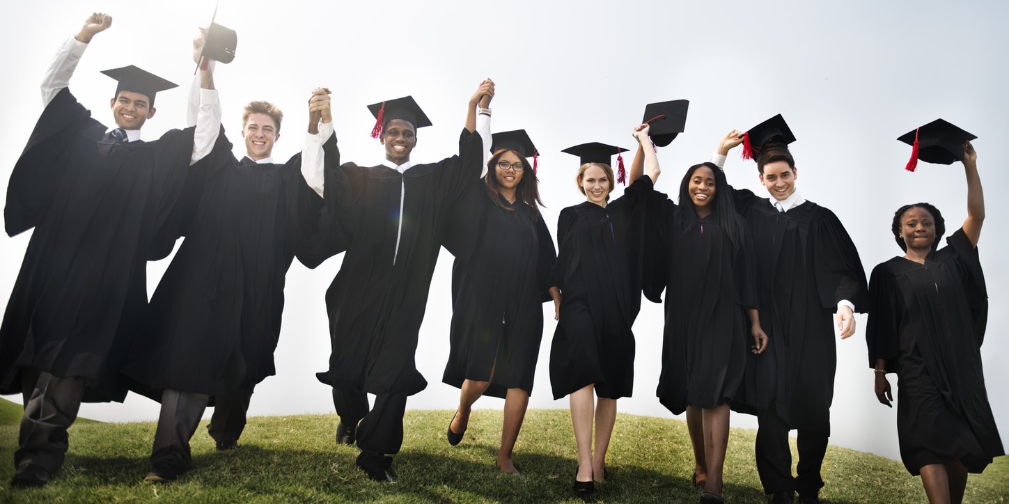 College graduates don’t fear social’s impact on hiring